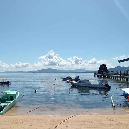 Mamalis Homestay Manado Dış mekan fotoğraf